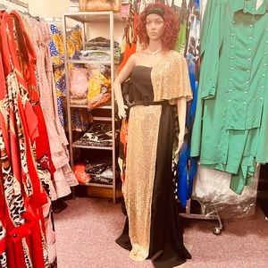 Off shoulder sequins dress